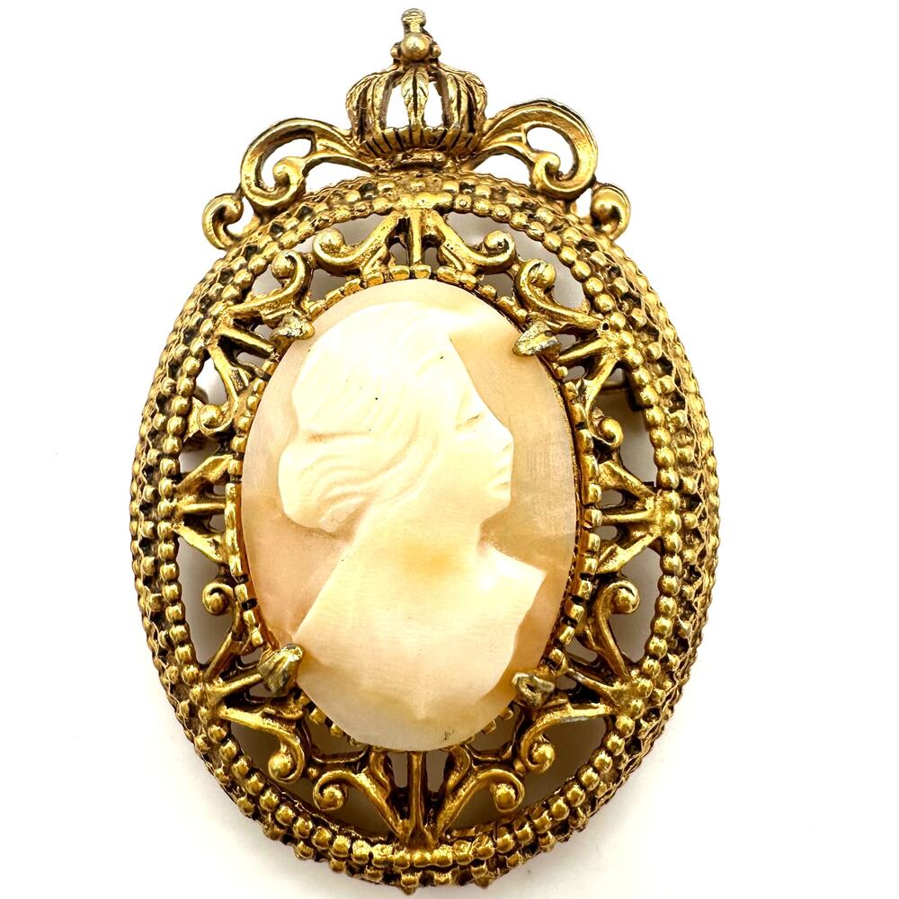 Florenza vintage Victorian Revival gold tone genuine carved shell cameo brooch
